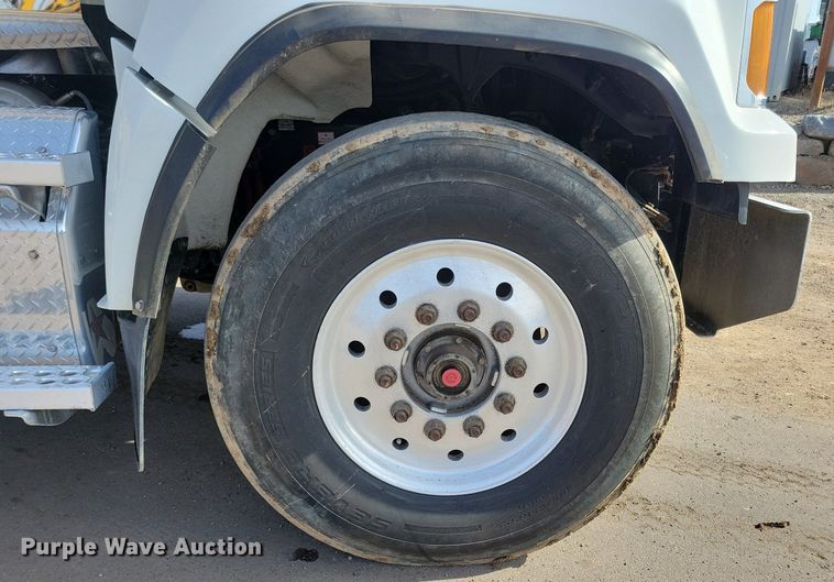 image for item DO3352 2020 Western Star  W4700SF dump truck