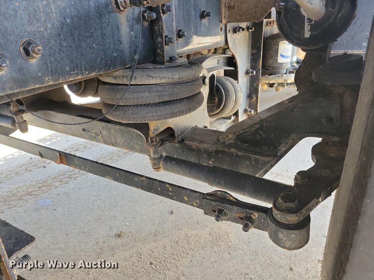 image for item DO3352 2020 Western Star  W4700SF dump truck