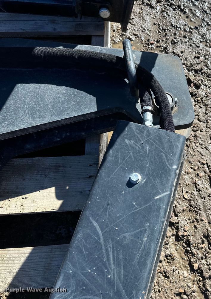 image for item DO3353 Quick Attach skid steer tree shear