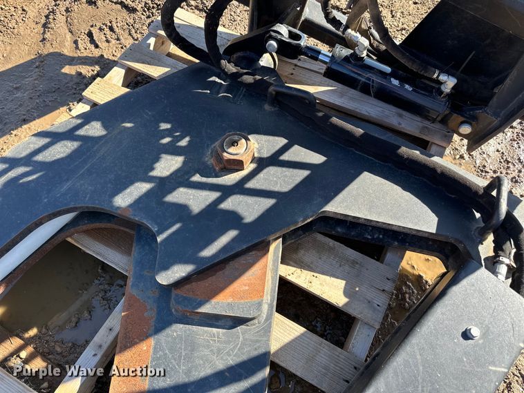 image for item DO3353 Quick Attach skid steer tree shear