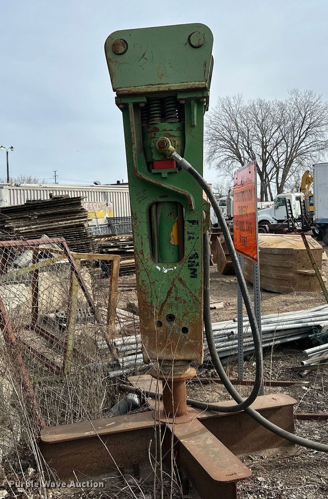 image for item DO3355 2015 Rockram UR845 breaker