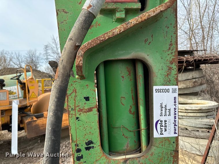 image for item DO3355 2015 Rockram UR845 breaker