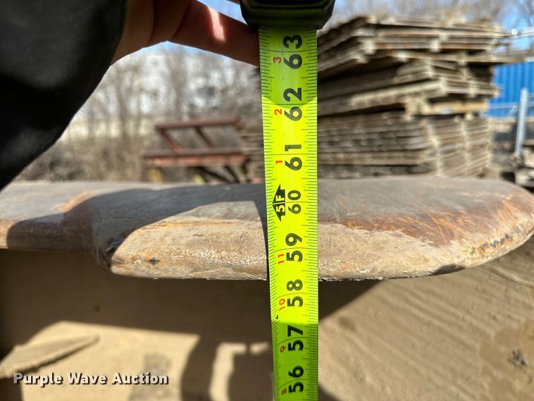 image for item DO3357 Raveling  60