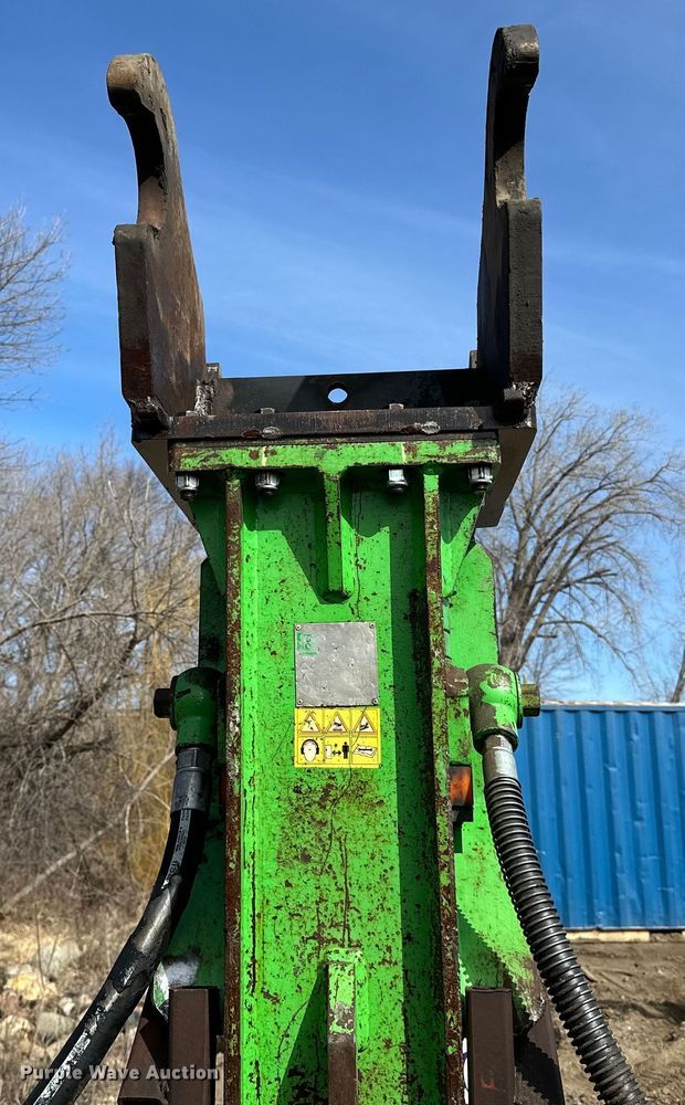 image for item DO3364 2012 Costruno M501 breaker