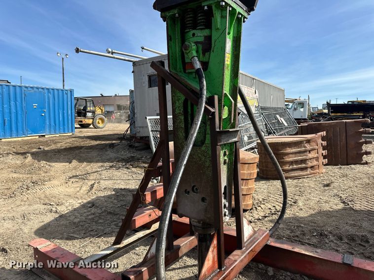 image for item DO3364 2012 Costruno M501 breaker