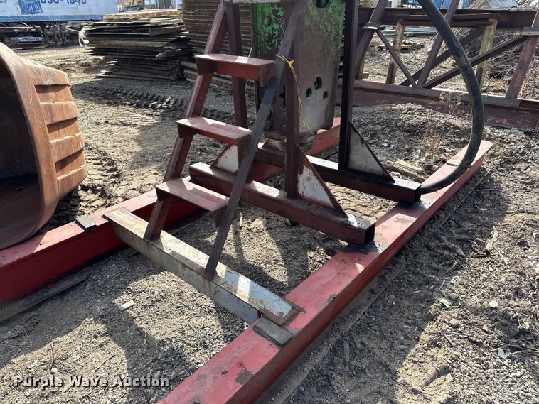 image for item DO3364 2012 Costruno M501 breaker