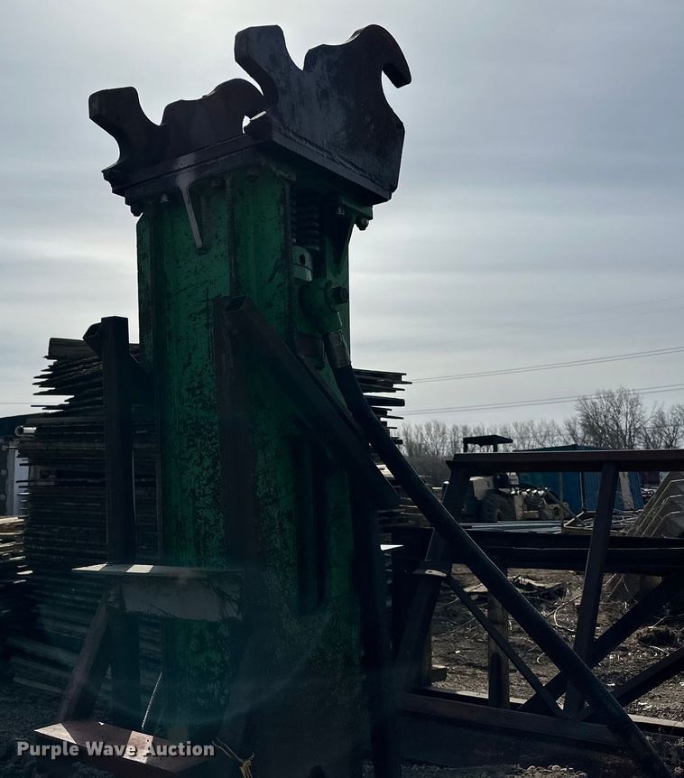 image for item DO3364 2012 Costruno M501 breaker