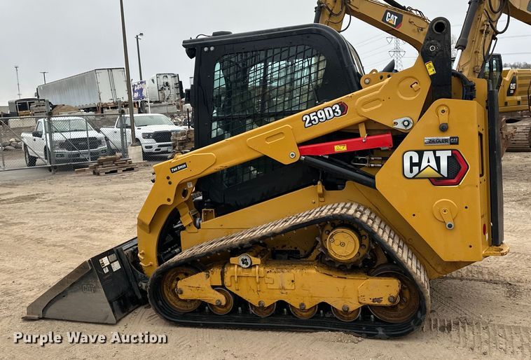 image for item DQ0587 2023 Caterpillar 259D3 tracked skid steer loader