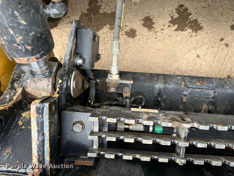 image for item DQ0587 2023 Caterpillar 259D3 tracked skid steer loader