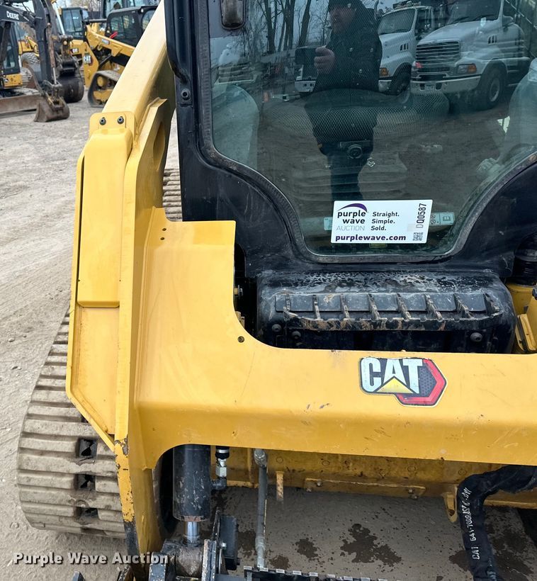 image for item DQ0587 2023 Caterpillar 259D3 tracked skid steer loader