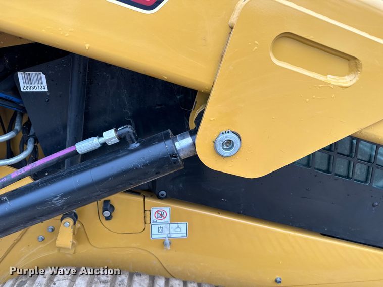 image for item DQ0587 2023 Caterpillar 259D3 tracked skid steer loader