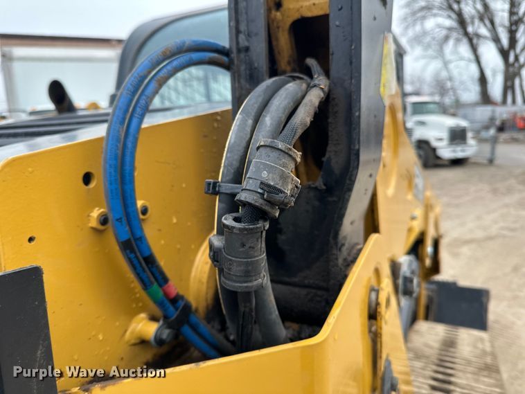 image for item DQ0587 2023 Caterpillar 259D3 tracked skid steer loader