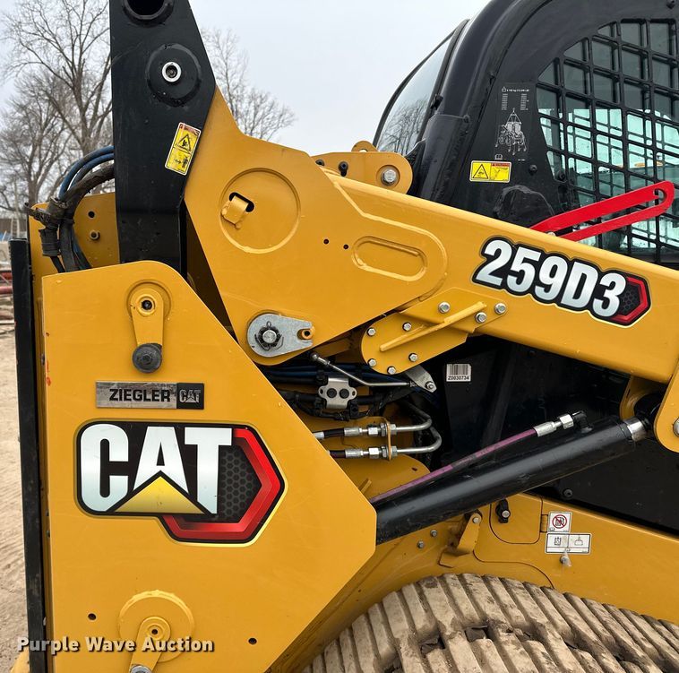 image for item DQ0587 2023 Caterpillar 259D3 tracked skid steer loader