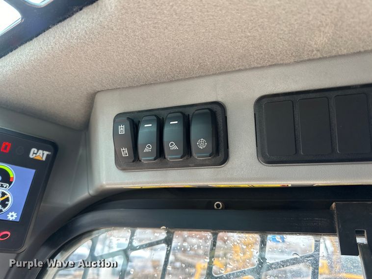 image for item DQ0587 2023 Caterpillar 259D3 tracked skid steer loader