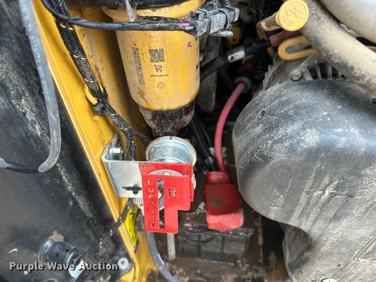 image for item DQ0587 2023 Caterpillar 259D3 tracked skid steer loader