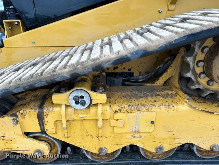 image for item DQ0587 2023 Caterpillar 259D3 tracked skid steer loader