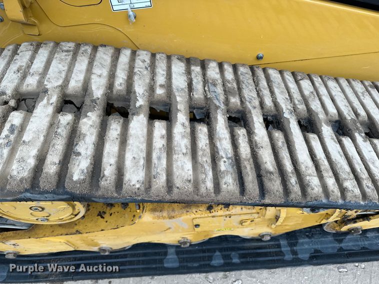 image for item DQ0587 2023 Caterpillar 259D3 tracked skid steer loader