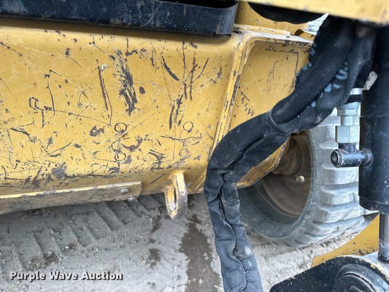 image for item DQ0589 2021 Caterpillar 259D3 tracked skid steer loader