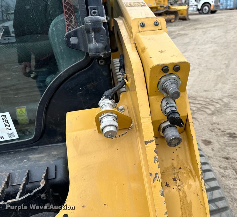image for item DQ0589 2021 Caterpillar 259D3 tracked skid steer loader