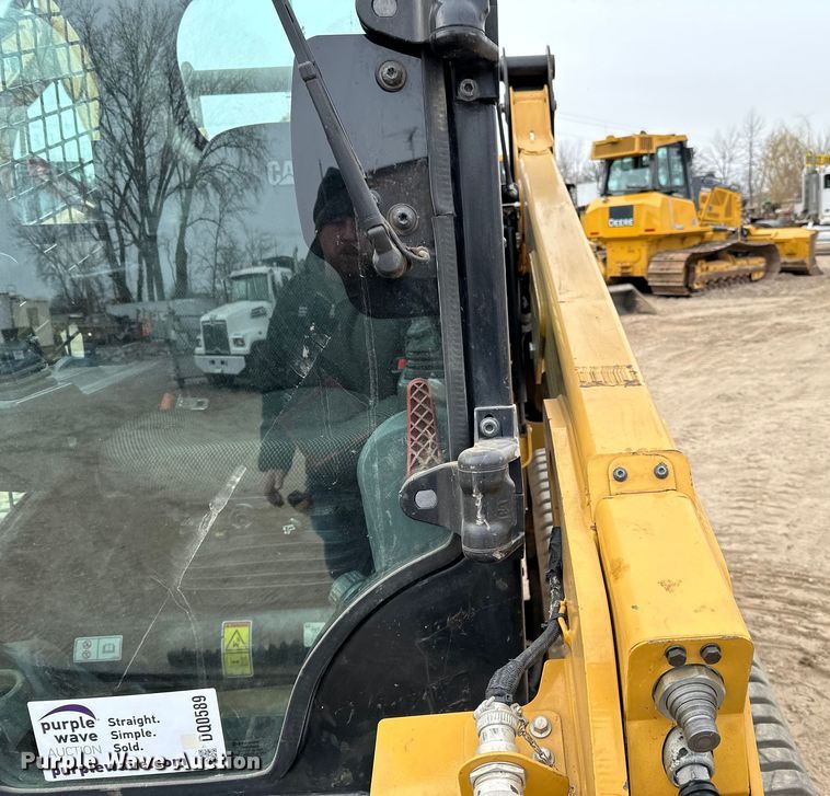 image for item DQ0589 2021 Caterpillar 259D3 tracked skid steer loader