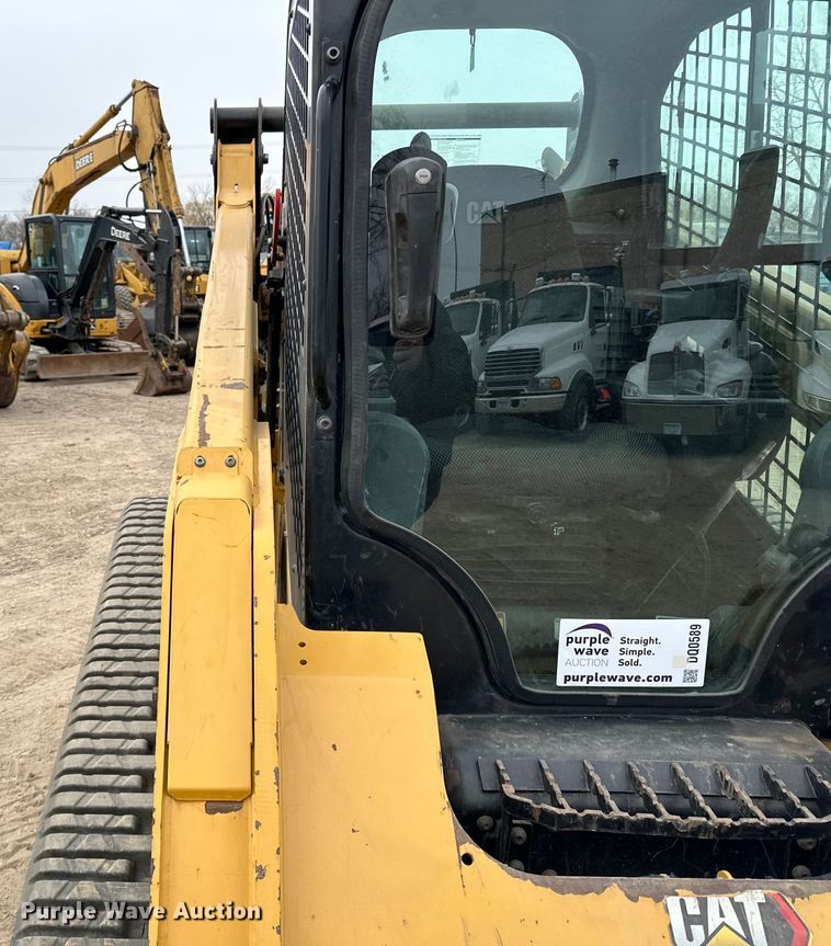 image for item DQ0589 2021 Caterpillar 259D3 tracked skid steer loader