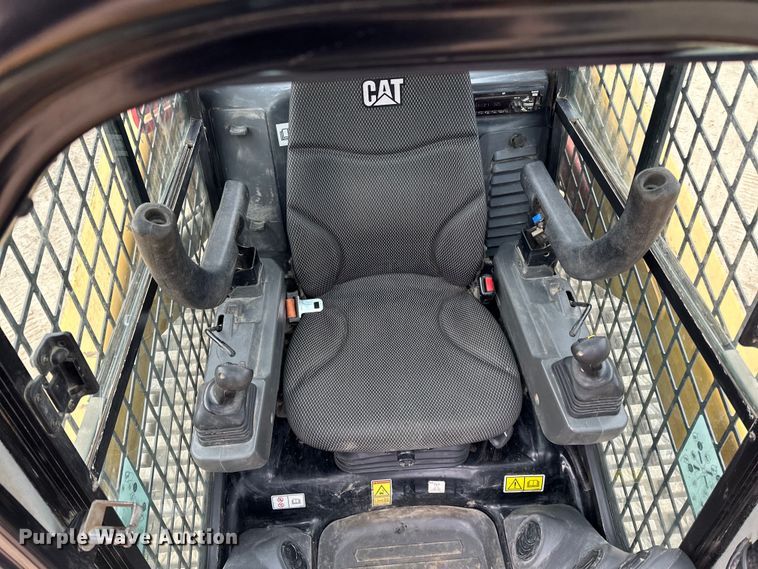image for item DQ0589 2021 Caterpillar 259D3 tracked skid steer loader