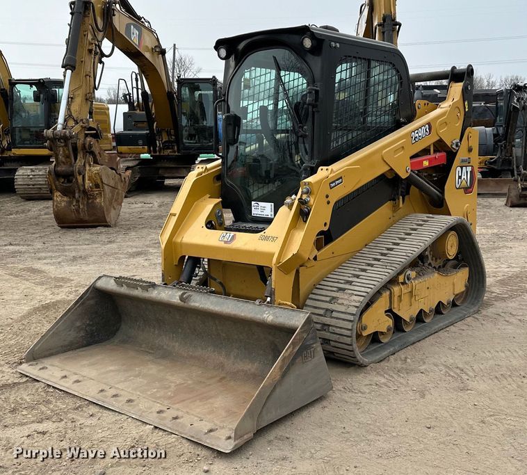 image for item DQ0590 2023 Caterpillar  259D3 tracked skid steer loader