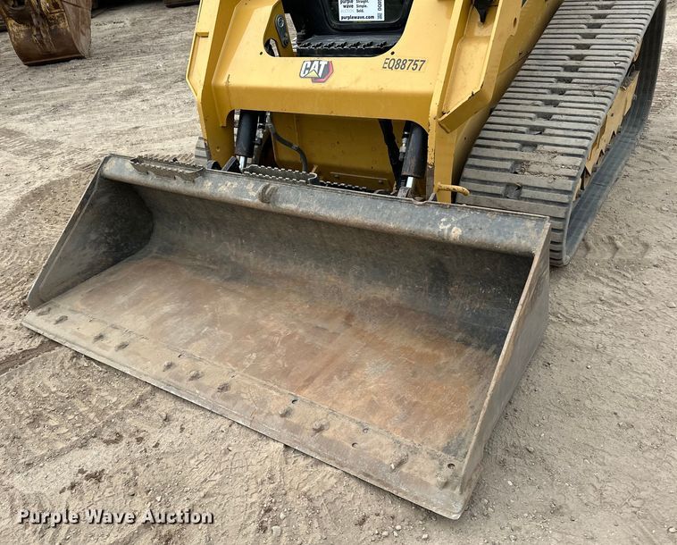 image for item DQ0590 2023 Caterpillar  259D3 tracked skid steer loader