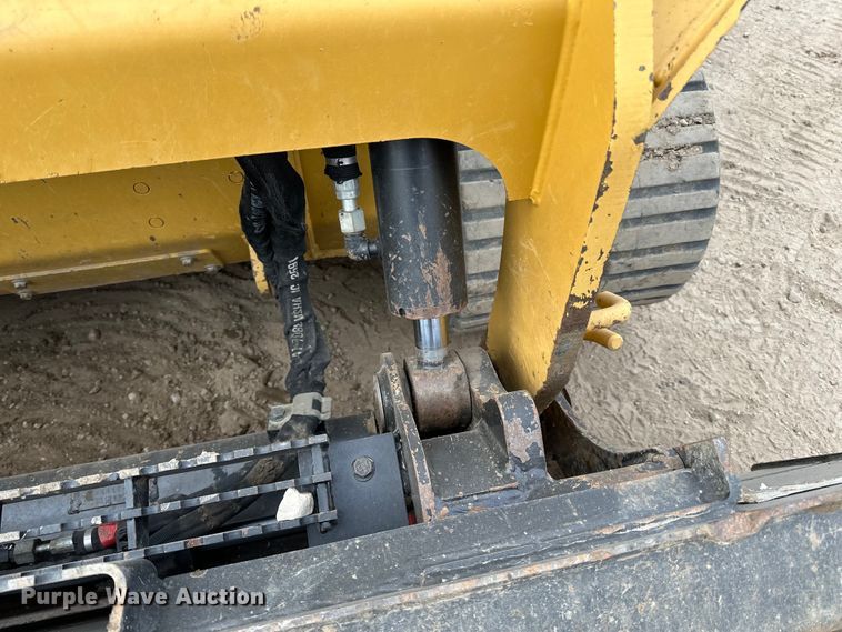 image for item DQ0590 2023 Caterpillar  259D3 tracked skid steer loader