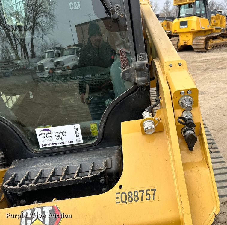 image for item DQ0590 2023 Caterpillar  259D3 tracked skid steer loader