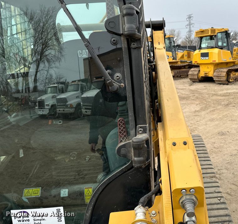 image for item DQ0590 2023 Caterpillar  259D3 tracked skid steer loader
