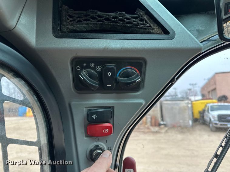 image for item DQ0590 2023 Caterpillar  259D3 tracked skid steer loader