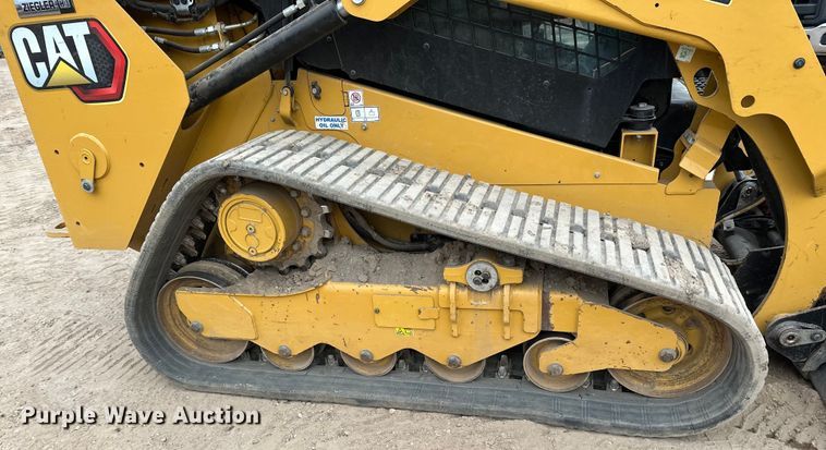 image for item DQ0590 2023 Caterpillar  259D3 tracked skid steer loader