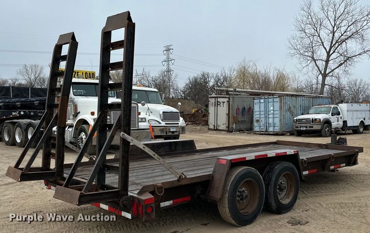 image for item DQ0591 2000 Towmaster equipment trailer