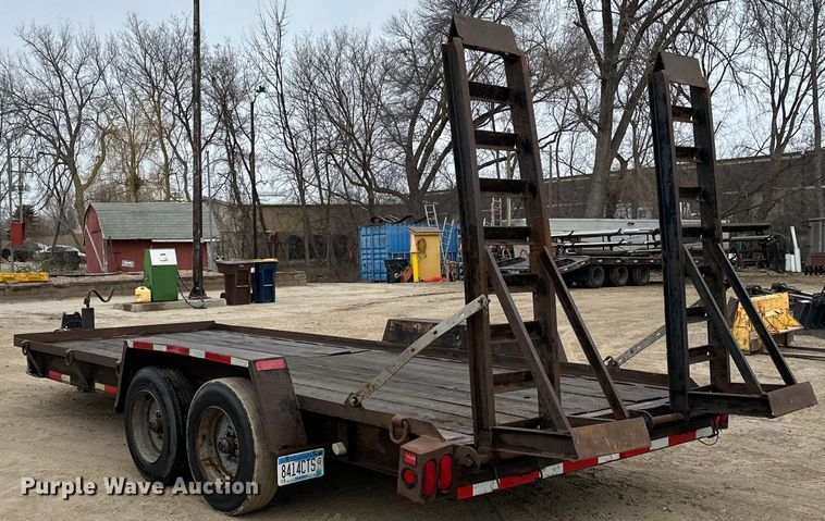 image for item DQ0591 2000 Towmaster equipment trailer