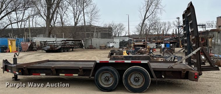 image for item DQ0591 2000 Towmaster equipment trailer