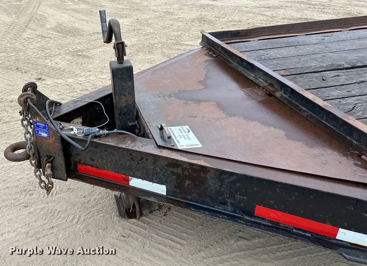 image for item DQ0591 2000 Towmaster equipment trailer
