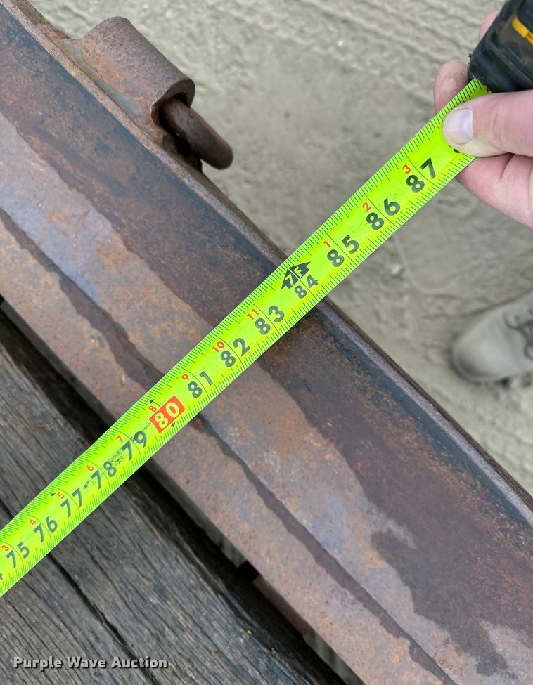 image for item DQ0591 2000 Towmaster equipment trailer