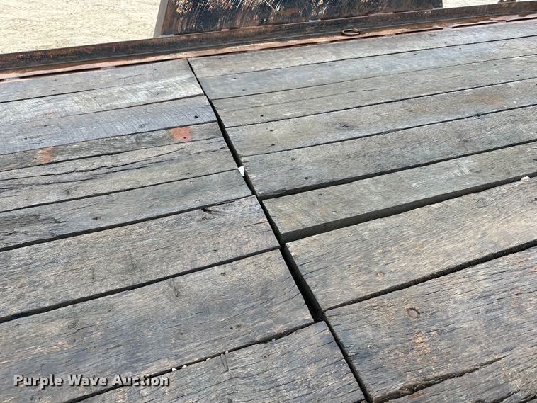 image for item DQ0591 2000 Towmaster equipment trailer