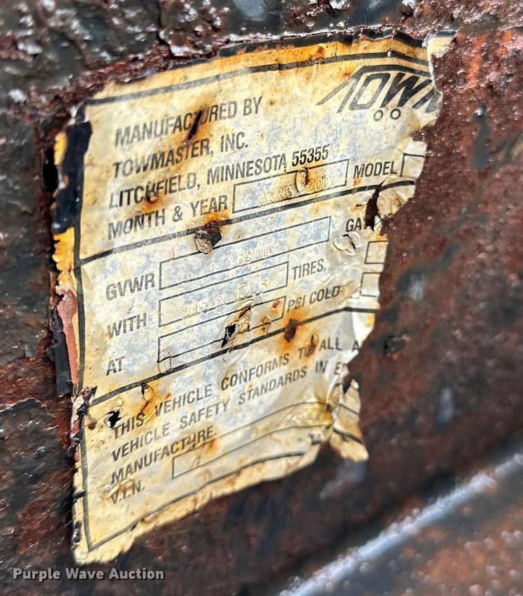 image for item DQ0591 2000 Towmaster equipment trailer