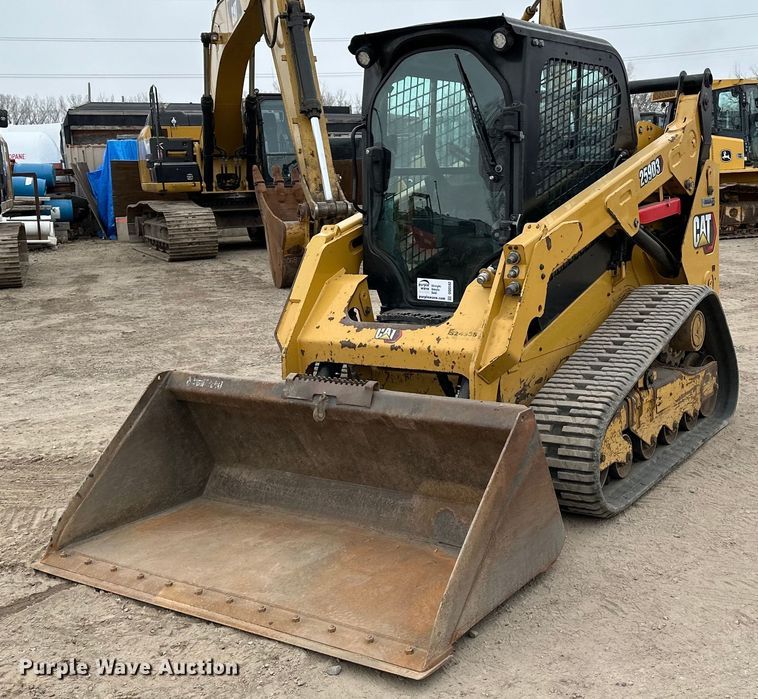 image for item DQ0592 2020 Caterpillar  259D3 tracked skid steer loader