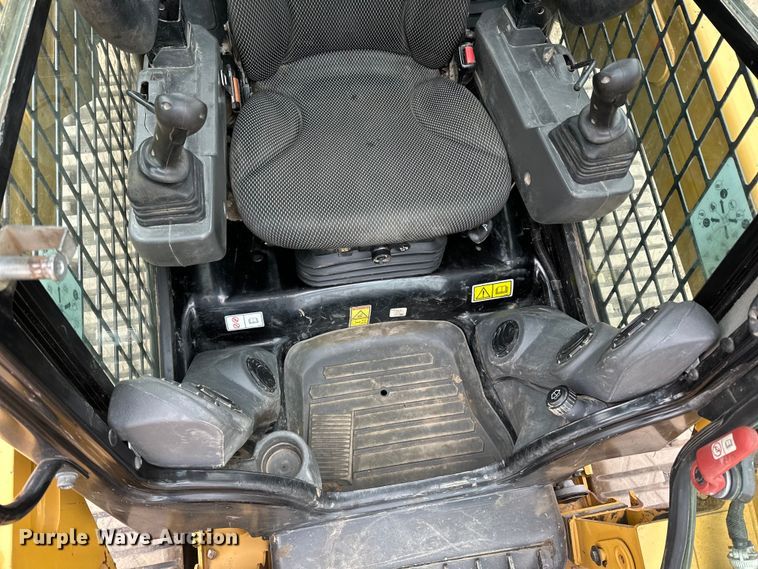 image for item DQ0592 2020 Caterpillar  259D3 tracked skid steer loader