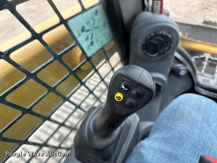 image for item DQ0592 2020 Caterpillar  259D3 tracked skid steer loader