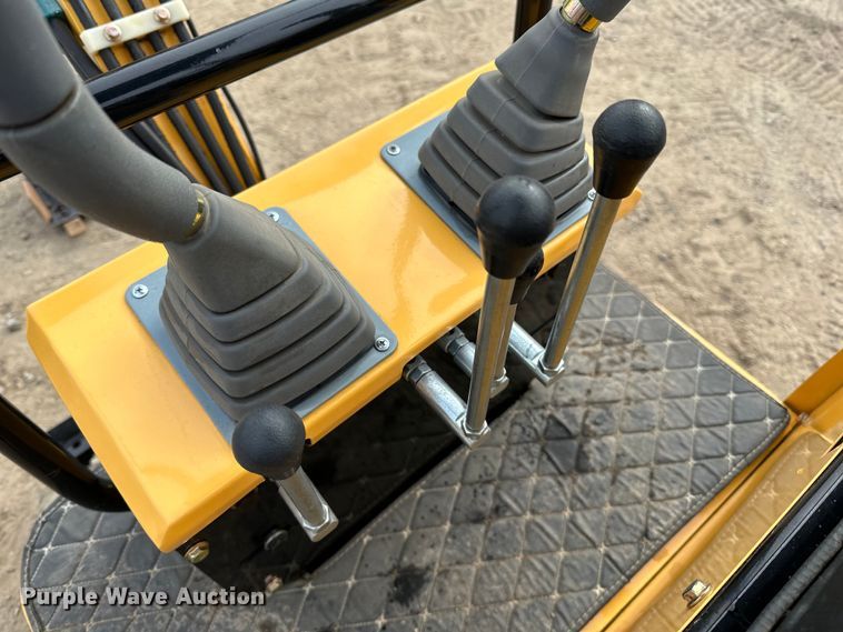 image for item DQ0594 2021 Agrotk YM10 mini excavator