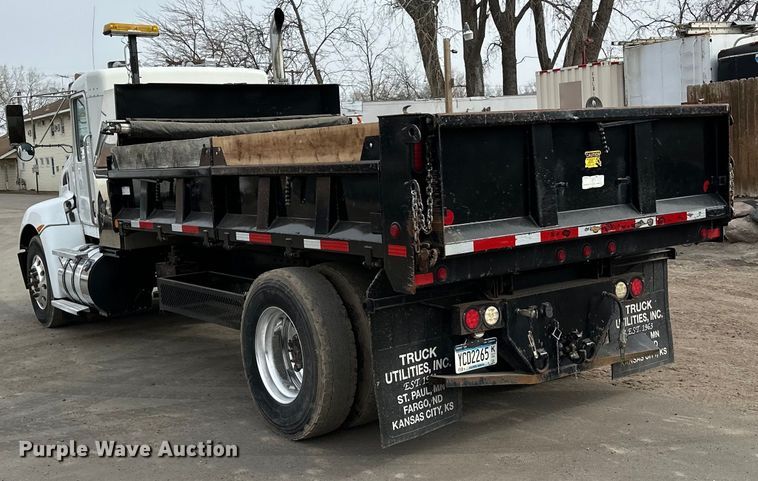 image for item DQ0595 2013 Kenworth  T370 dump truck