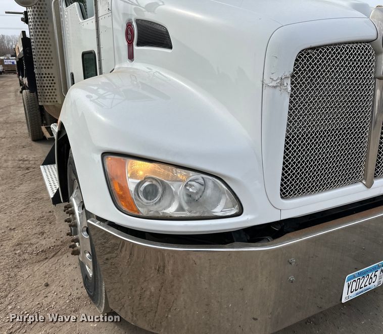 image for item DQ0595 2013 Kenworth  T370 dump truck
