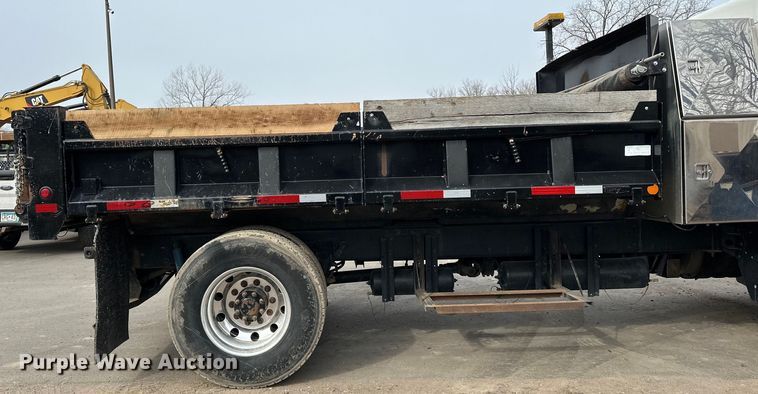 image for item DQ0595 2013 Kenworth  T370 dump truck