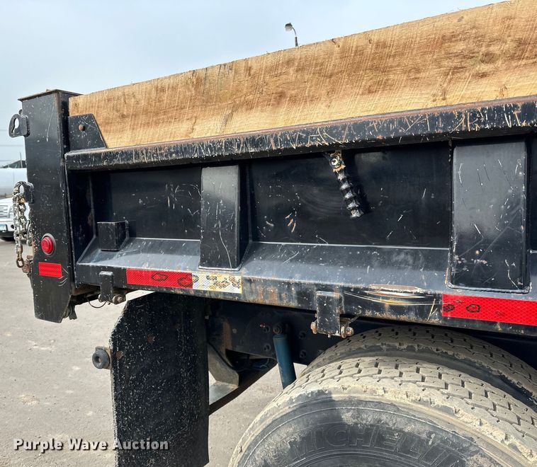 image for item DQ0595 2013 Kenworth  T370 dump truck