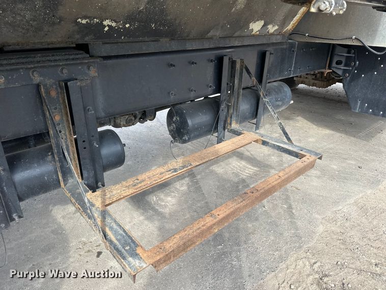 image for item DQ0595 2013 Kenworth  T370 dump truck