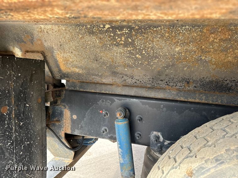 image for item DQ0595 2013 Kenworth  T370 dump truck